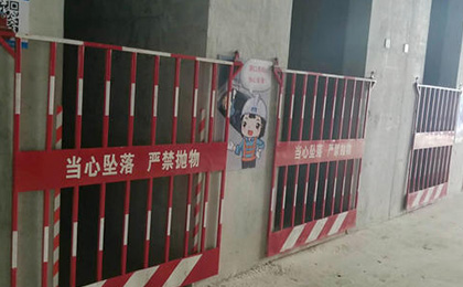 電梯洞口安全門(mén)